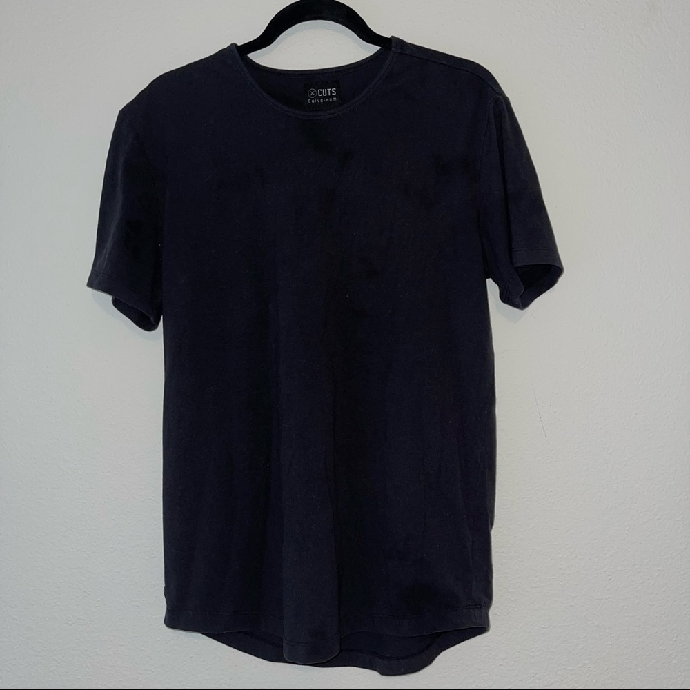 Cuts black hem curve t shirt
